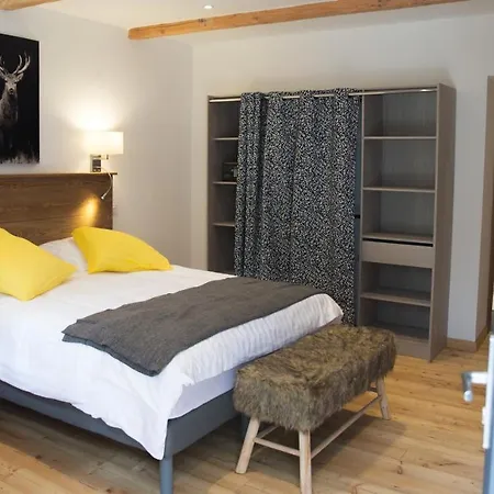 Le Passe Montagne Bed & Breakfast