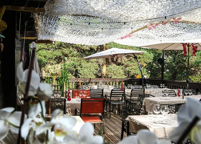 Le Passe Montagne Couette-café 3*